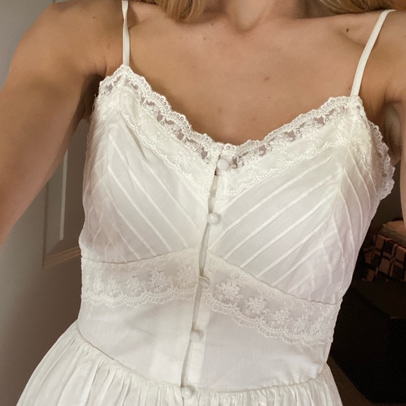 Simple retro white dress size XS - Picture 2 of 5